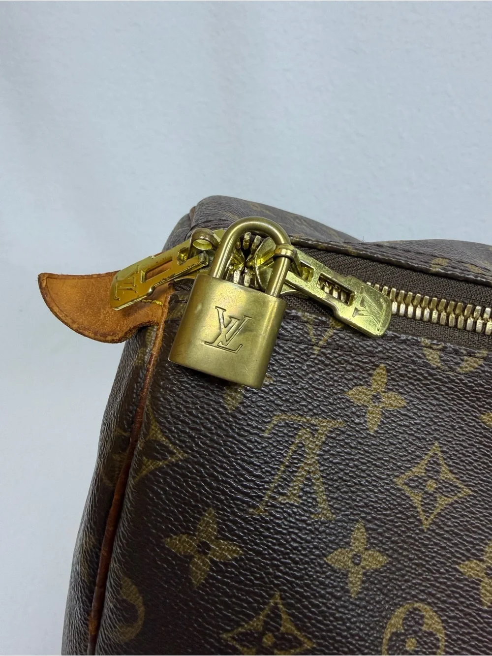 Vintage Louis Vuitton Keepall 55 Monogram Canvas Travel Duffle Bag 2001